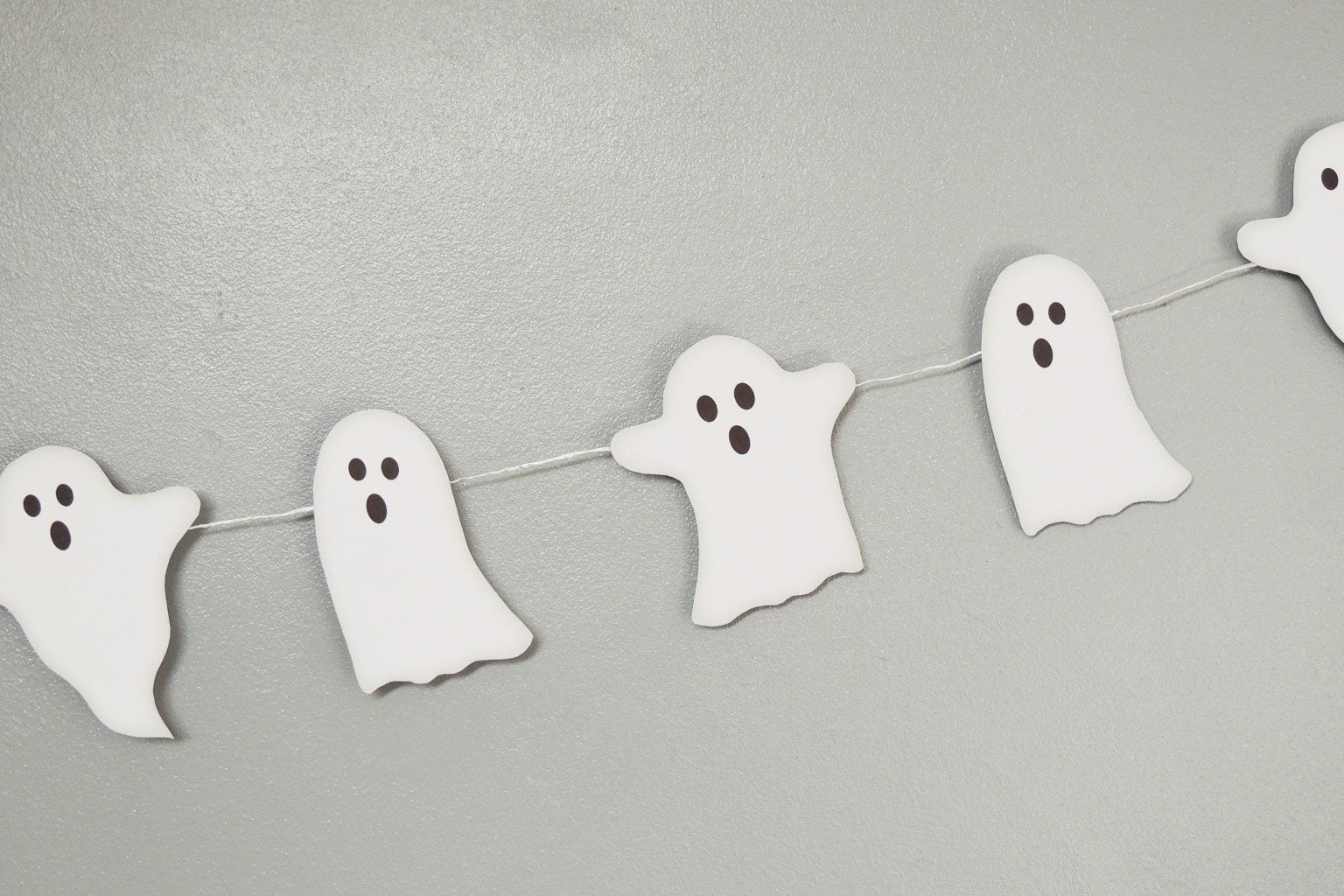 DIY Ghost Bunting Free Printable DIY Halloween Decorations