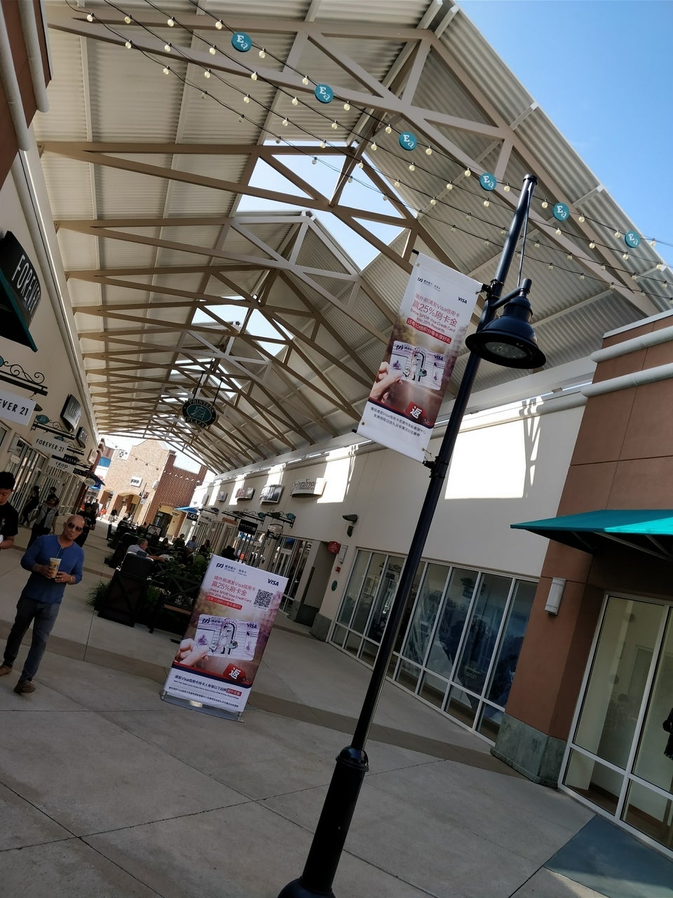 Philadelphia Premium Outlets Reviews Photos Phoenixville Valley Forge GayCities Valley Forge